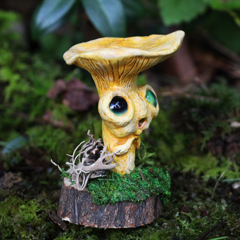 Tharellus the Chanterelle Mushling